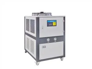 Răcitor de apă cu sistem industrial de răcire integrat